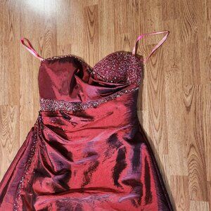 Special OccasionRED structured beaded strapless formal gown Maggie Sotero sz 16